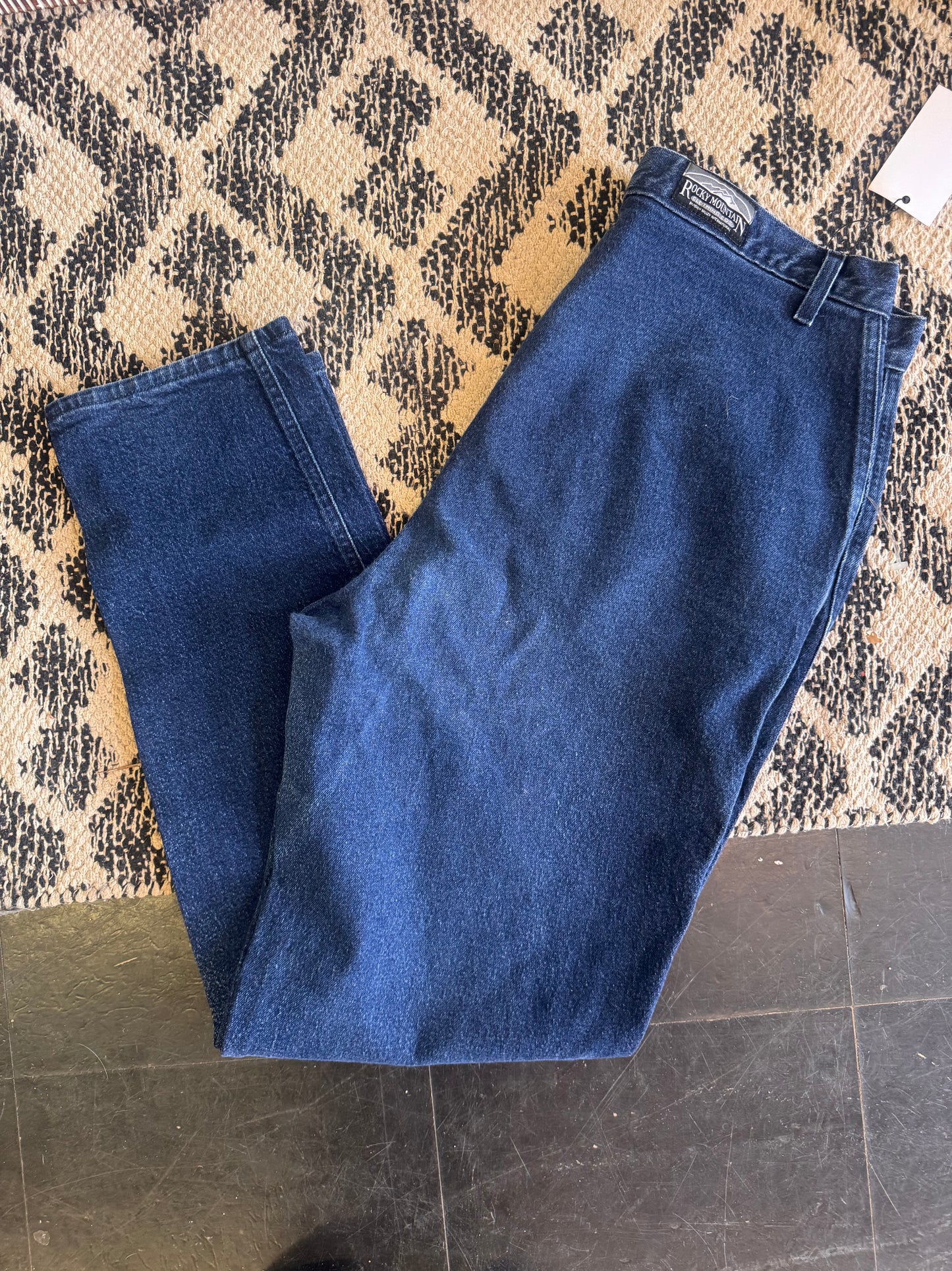 Lily Vintage Rockies 18